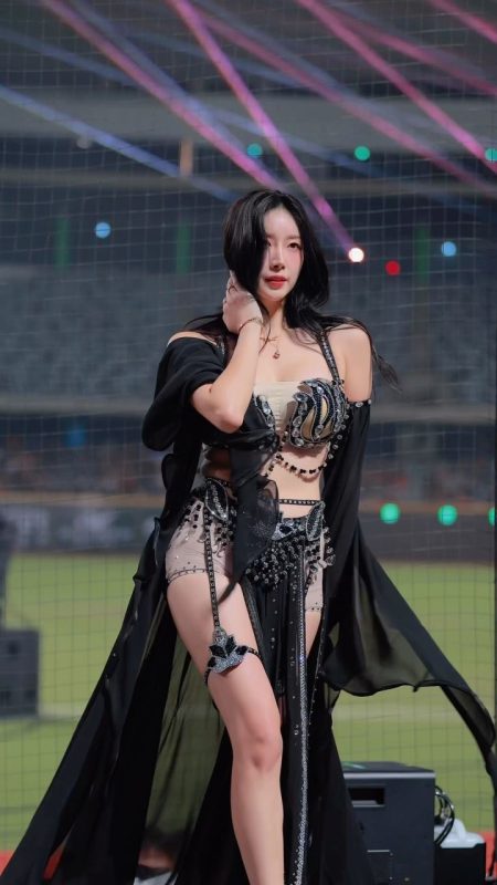 安芝儇薄纱中东热舞挨批「像63Angels」！经纪公司急发声：挑战不同风格-TEST电影test电影测试网站